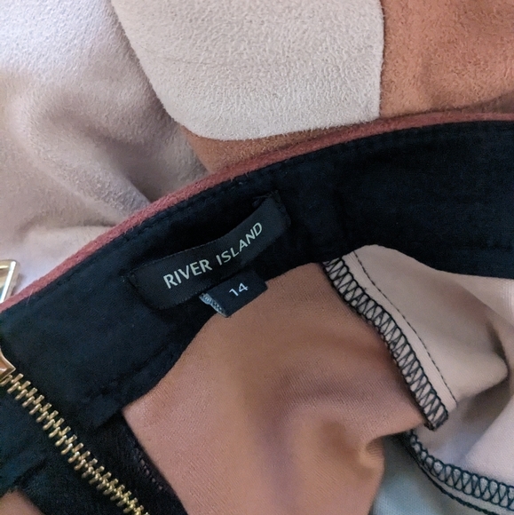 🔥 5 FOR $20 🔥Faux suede mini skirt - Picture 2 of 4